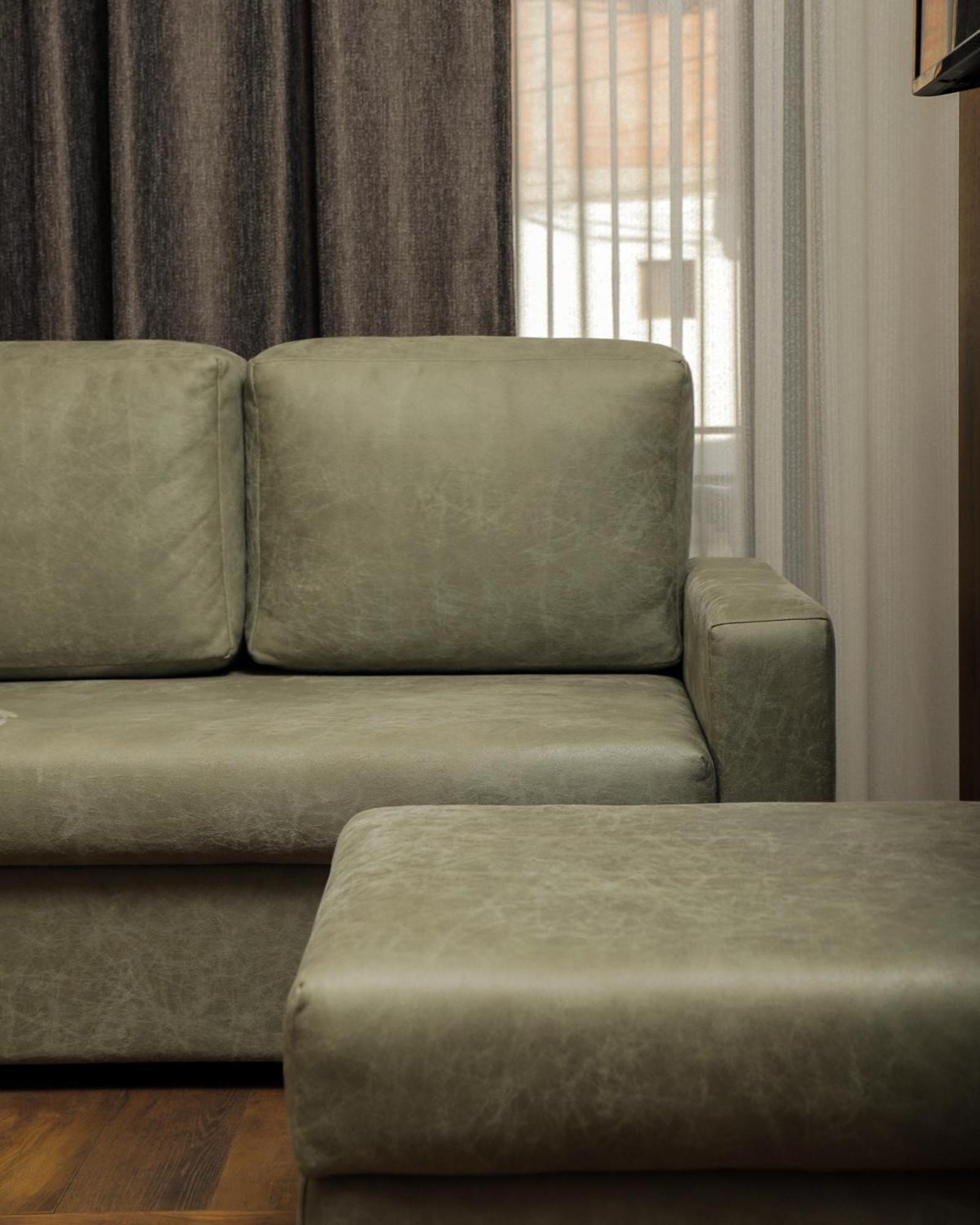 Triumf Hotel プリズレン エクステリア 写真